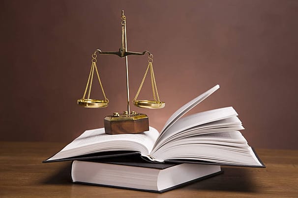 Customs usage cannot impede the rights of citizens to approach the court of law for seeking divorce